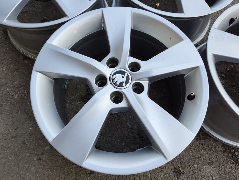 16" оригинални алуминиеви джанти за Skoda Octavia...