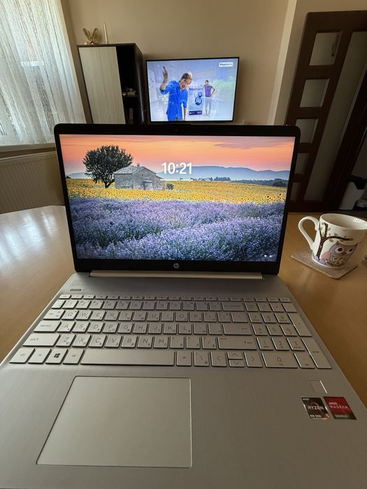 HP Laptop  AMD Ryzen 5 Ram 8gb 500 ssd Нов