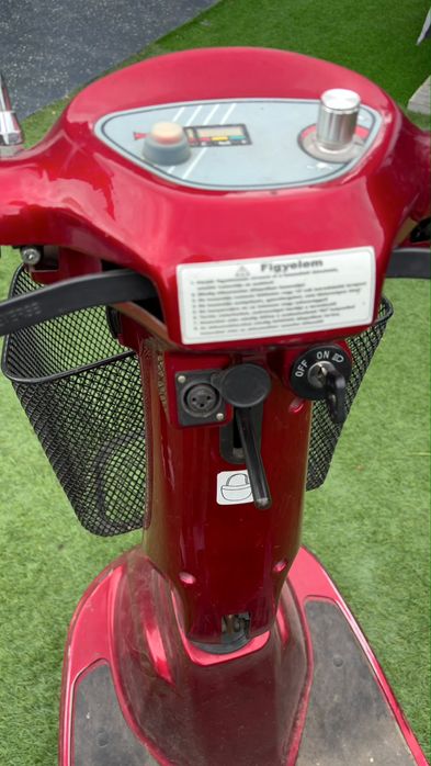 Scuter electric pentru persoane cu mobilitate redusă EL-GO – 3 roți