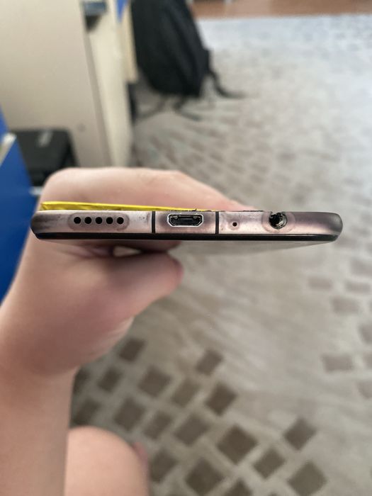 Продам Honor 10 lite