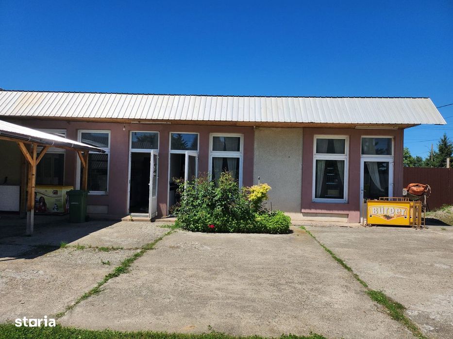 Casa in Dumbrava la E85 plus Spatiu Comercial