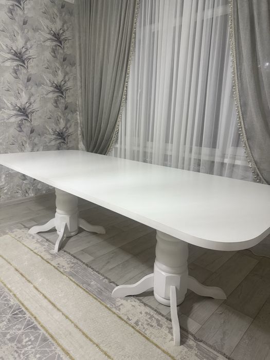 Стол гостивой б/у