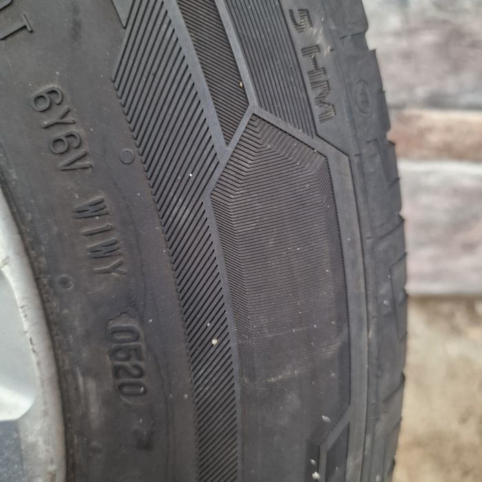 Jante aliaj Volkswagen Tiguan Touran sharan passat golf cu cauciucuri vara