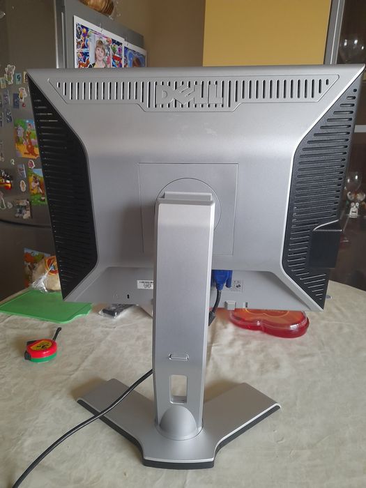 Монитор Dell 19 inch