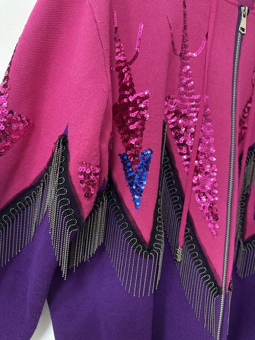 Тренди Фешън жилетка , тип суитчер , бродиран .