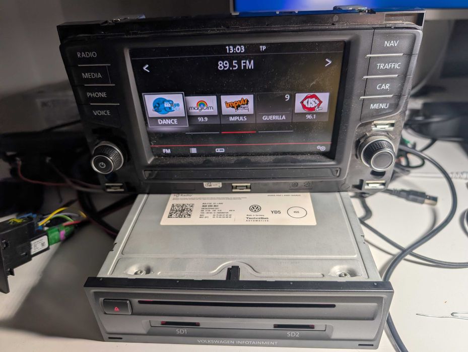 MIB2 Navigatie originala decodata Volkswagen Passat B8 Golf 7 Touran VW MOST Dynaudio