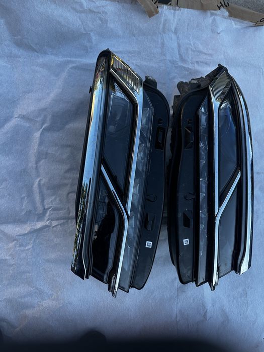Faruri stânga dreapta full led vw touareg 3.cod:761941081.761941082.