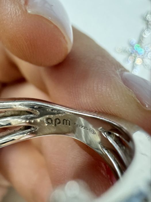 APM Monaco: кольцо Triple Piercing и серьги Météorites оригинал