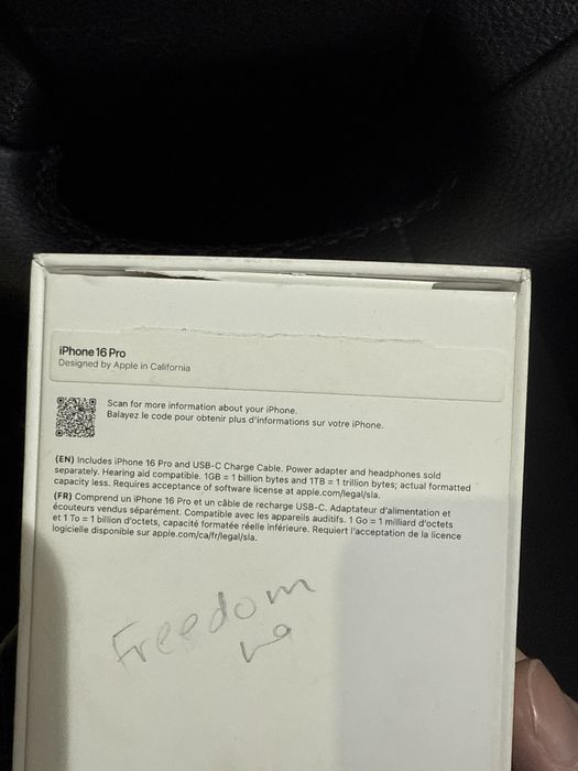 Продам айфон 16 про