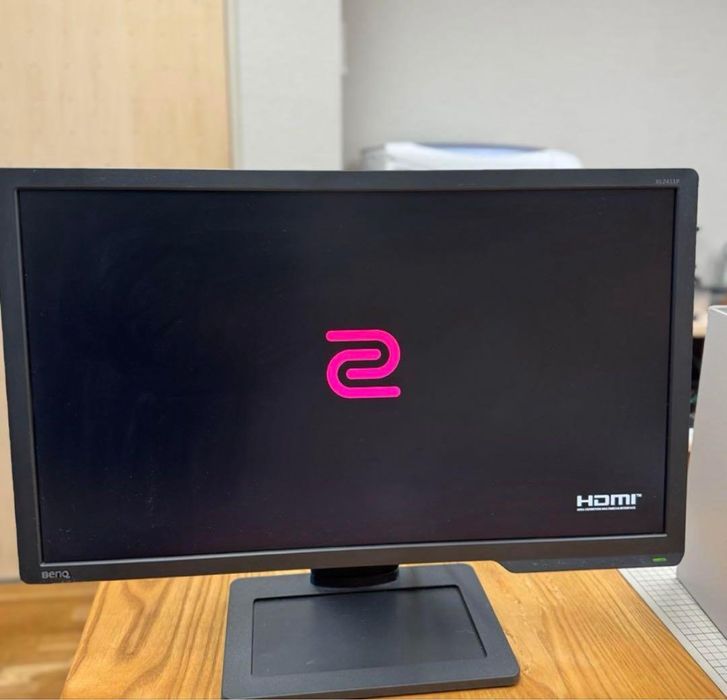 Монитор Benz zowie 140hz