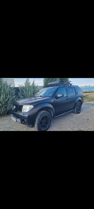 Nissan pathfinder unicat camper