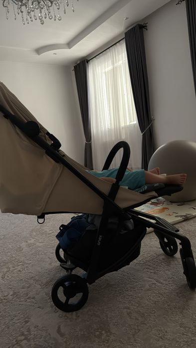 Продам коляску air-z plus