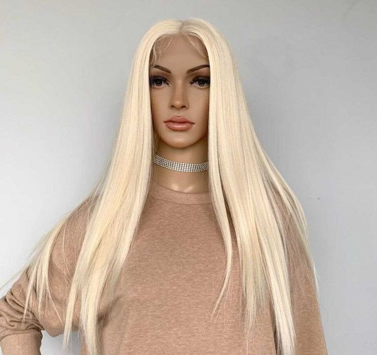 Парики женские / разные цвета и фасоны