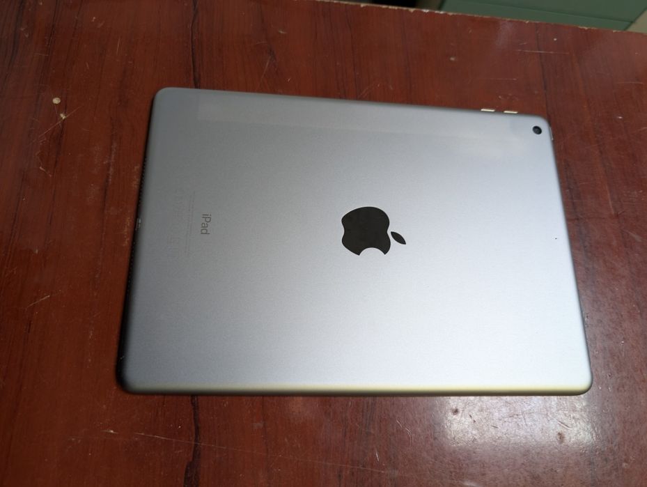 iPad 5th gen 32GB