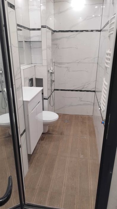 Под наем двустаен в нова сграда в центъра на София