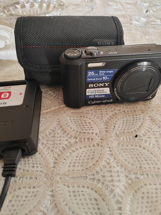 Vând camera video Sony dcr sx85e și aparat foto Sony cybershot