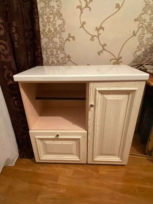 Тумба под телевизор