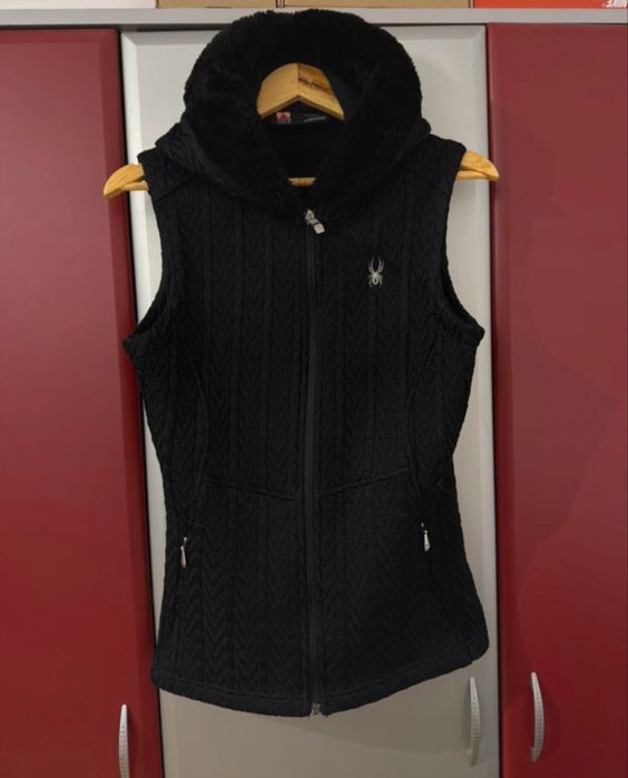 184 Vesta dama crosetata cu gluga blandita Spyder