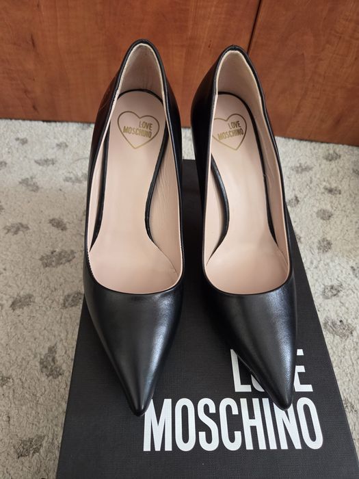 Vind pantofi eleganți