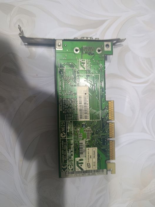 Продам видеокарту ATI rage 128 pro ultra