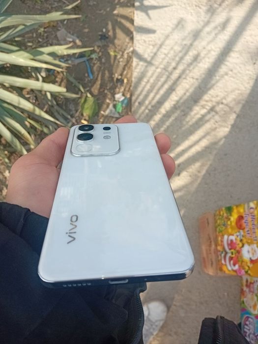 Vivo y29 256/8 gb