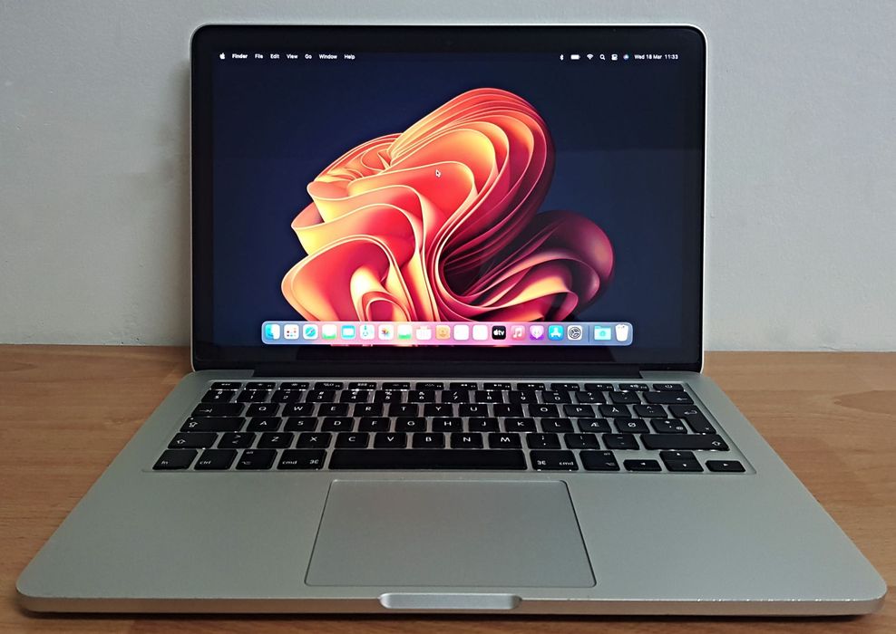 MacBook Pro Retina 13 2015,i5,8GB,256 SSD,perfect functional!