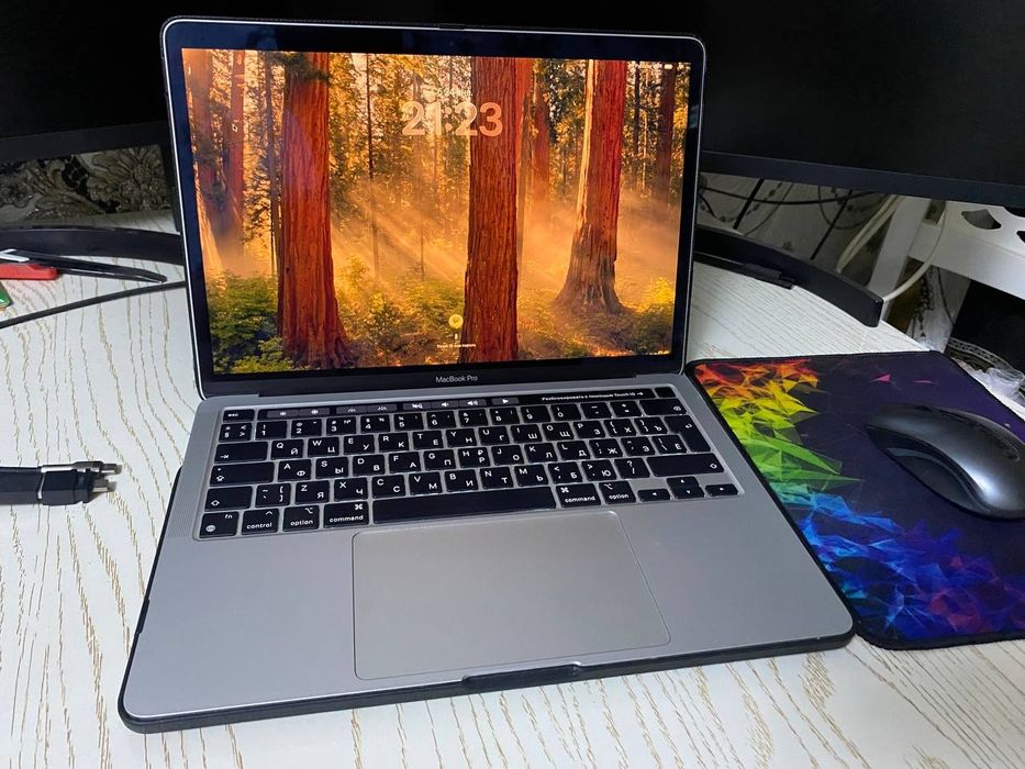 MacBook Pro M1 16 ГБ / 256 ГБ