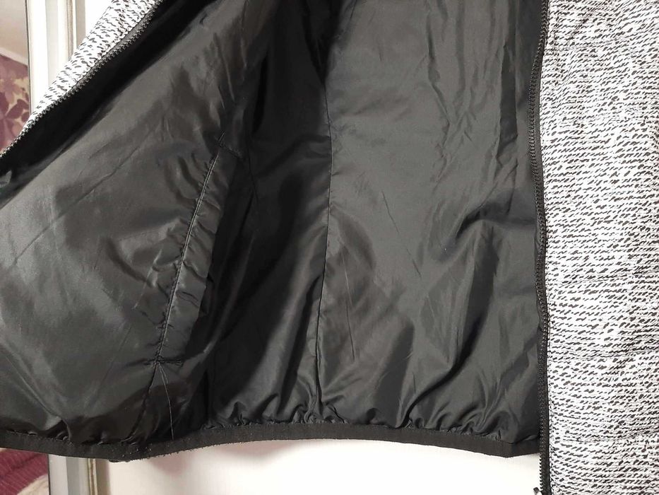 Продавам дамско яке