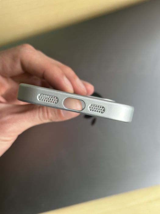 Кейс iPhone 14 pro с визия на 17 pro