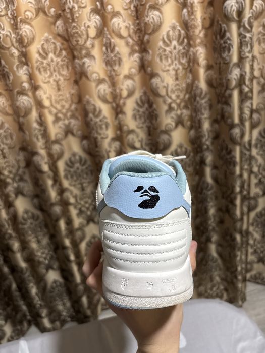 Off white out off office