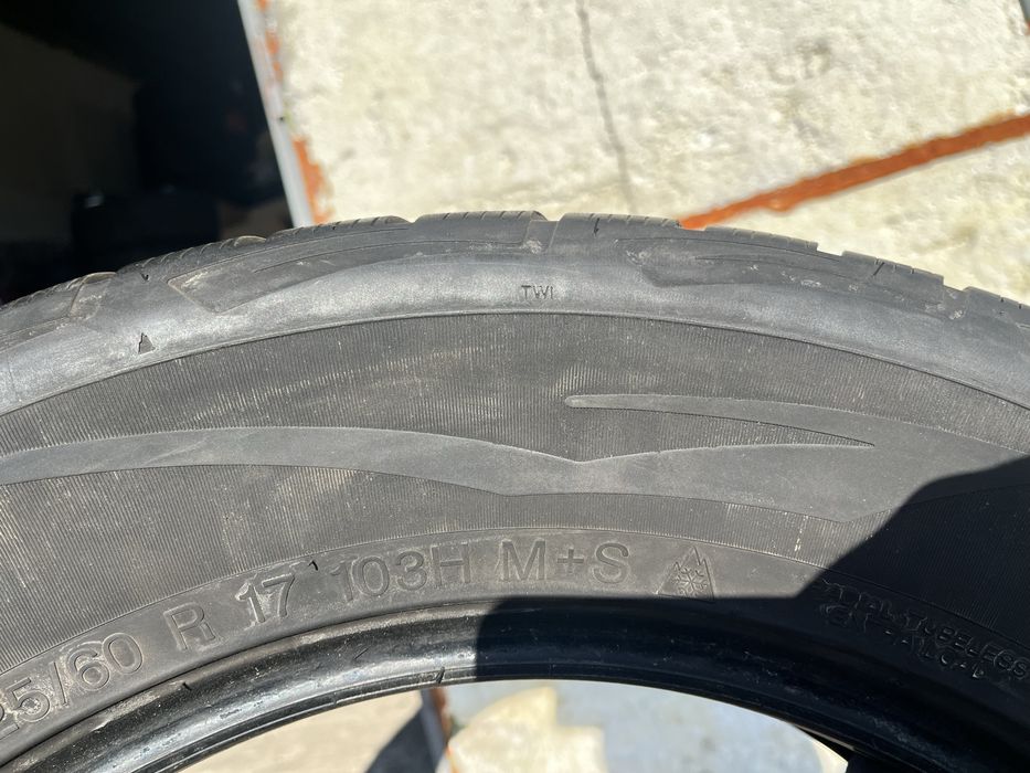 4 бр. зимни гуми 225/60/17 Vredestein DOT 4016 5-6 mm