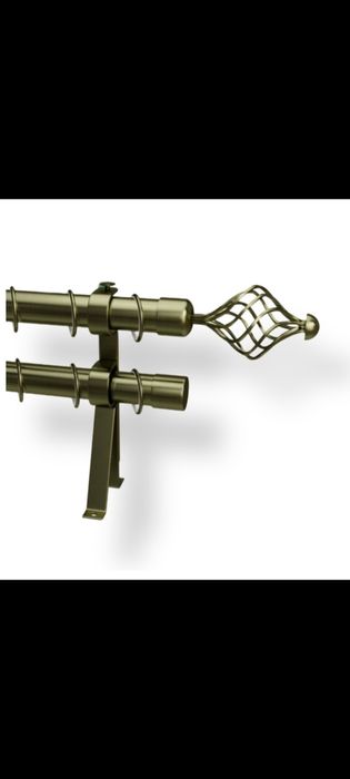 Продается карнизы