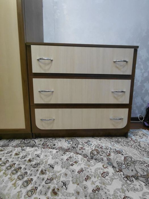 Продам комод в спальню