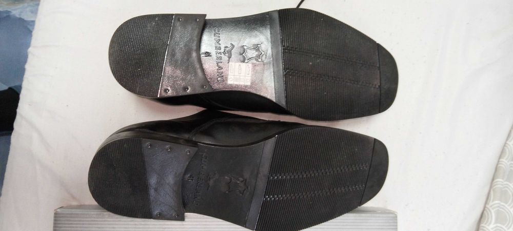 Два модела нови мъжки обувки половинки от естествена кожа - 41, 42, 43