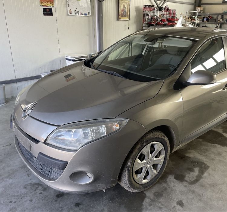 Vand oglinda retrovizoare / laterala Renault Megane 3 - volan stanga - europa