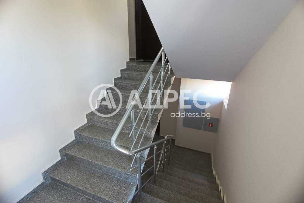 Тристаен апартамент ново строителство!