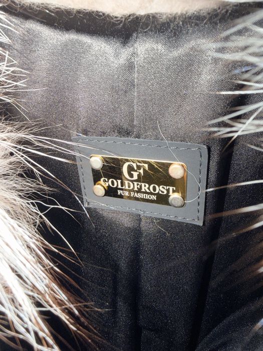 Vand haina blana naturala vulpe