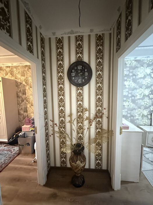 Продам квартиру Водник центр Автасалон Бектемир 77 серия 4 комнат евро