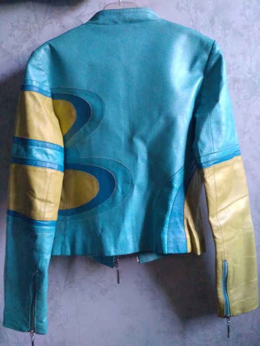 Куртка девичья (34р.,натуральная кожа)