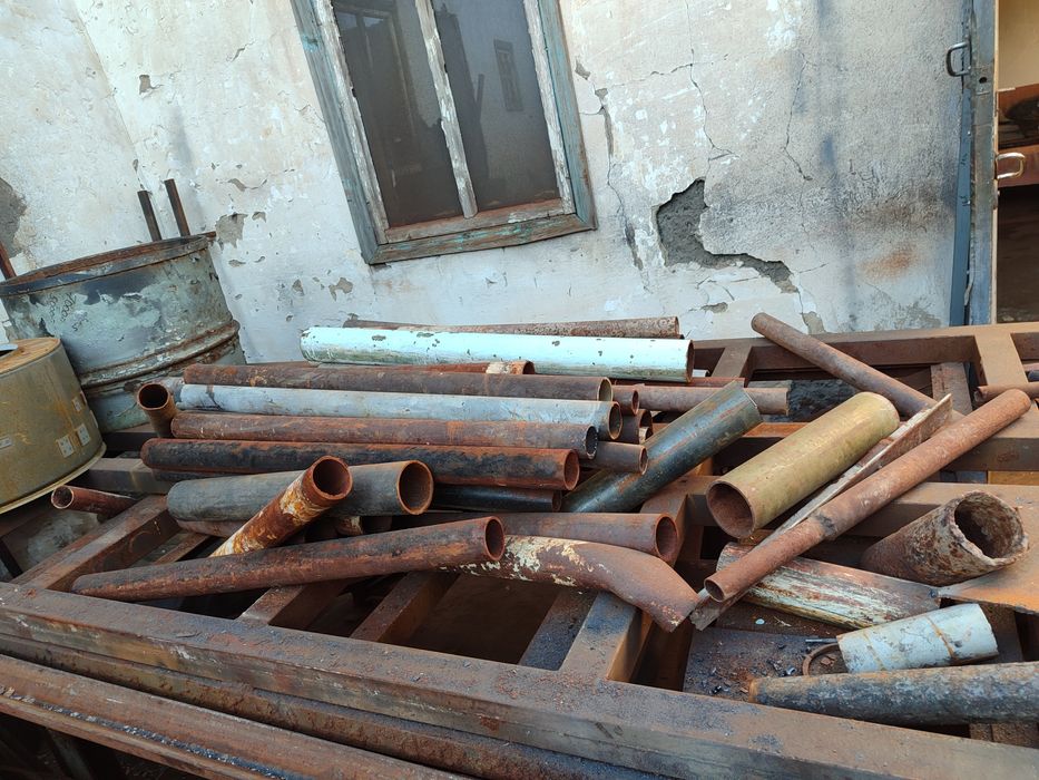 Продам трубы для стоек