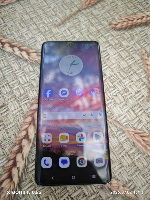 Телефон Моторола Edge 40 256gb 12ram