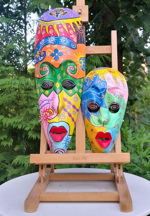 Фигури порцелан, месинг, дърво