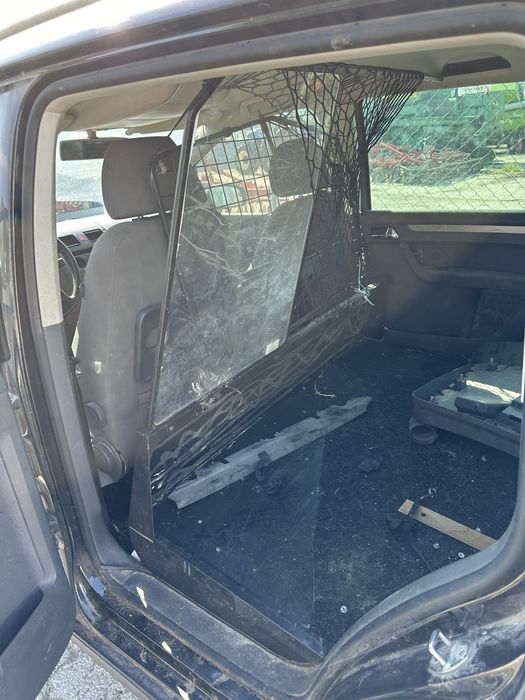 На части Vw Touaran Dsg автомат 2.0тди Bkd теглич преграда N1 печка