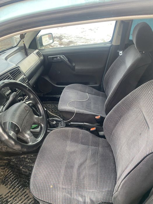 Продам срочно гольф 3