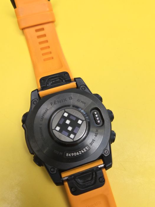 Ceas Garmin Fenix 8 AMOLED Sapphire Titanium 47mm