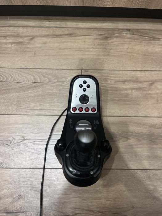 Logitech G27 с шифтър