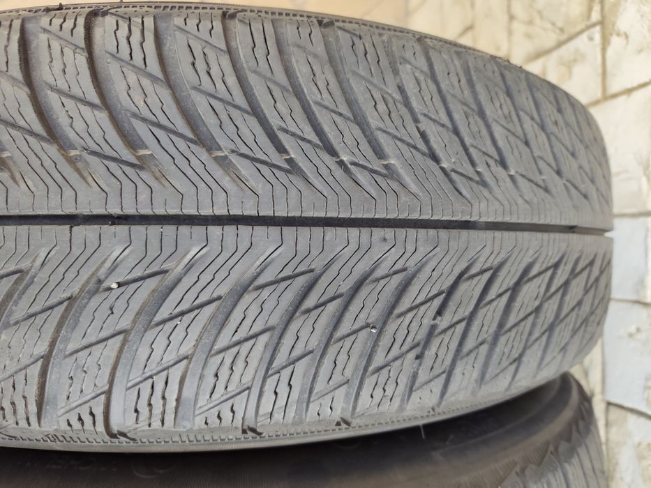 Зимни гуми Michelin 215/65R17  215/65/17