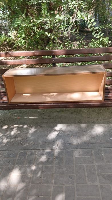 Полка  со стеклом