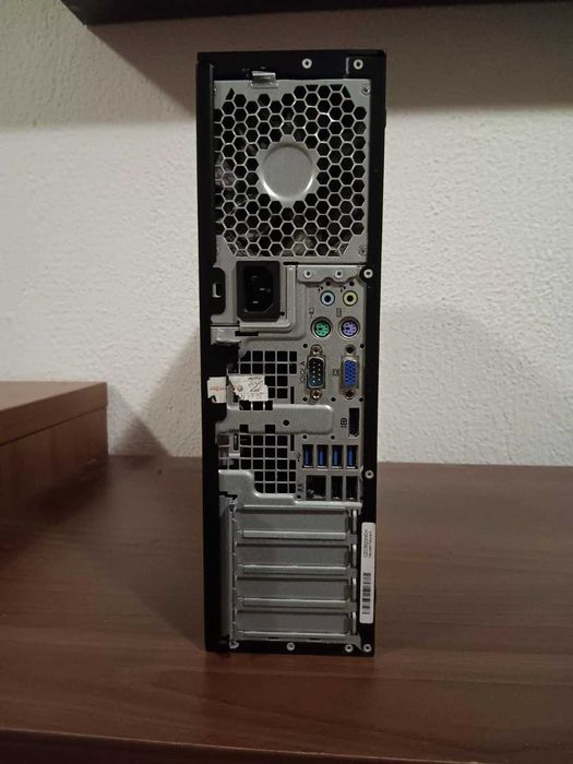 Компютър+монитор+клавиатура и мишка