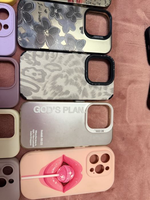 Калъфи за iPhone 15 PRO - всички за 70€